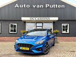 Blauw Gebruikt 2019 Ford Focus ST-Line Hatchback | € 18.445 (Goede deal)