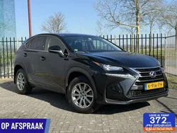 Zwart Gebruikt 2017 Lexus NX300h SUV | € 22.950 (Goede deal)