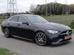 Zwart Gebruikt 2022 Mercedes C220 AMG line Sedan | € 39.995 (Super prijs)