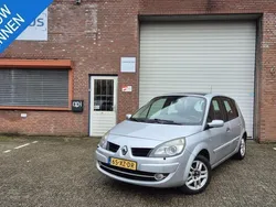 Grijs Gebruikt 2007 Renault Scénic II MPV | € 2.199 (Eerlijke prijs)