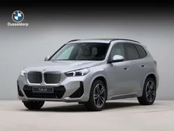 Grijs, metallic lak Nieuw 2025 BMW iX1 M Sport SUV | € 62.044 (Eerlijke prijs)