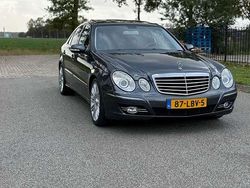 Grijs Gebruikt 2008 Mercedes E350 Avantgarde Sedan | € 10.950 (Goede deal)