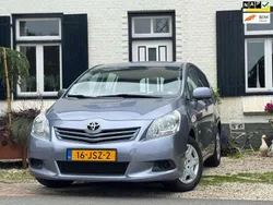 Blauw Gebruikt 2009 Toyota Verso Comfort MPV | € 5.995 (Goede deal)
