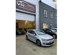 Grijs Gebruikt 2017 VW Polo Hatchback | € 10.950 (Goede deal)