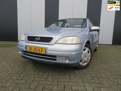 Grijs Gebruikt 2002 Opel Astra Edition Hatchback | € 950 (Eerlijke prijs)