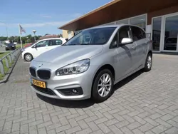 Grijs, metallic lak Gebruikt 2015 BMW 218 Active Tourer Executive MPV | € 14.850 (Iets duurder)