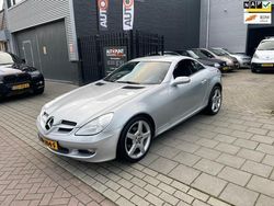 Grijs, metallic lak Gebruikt 2004 Mercedes SLK200 Cabriolet | € 4.999 (Eerlijke prijs)