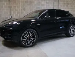 Zwart Gebruikt 2025 Porsche Cayenne SUV | € 129.450 (Duur)