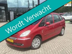 Rood Gebruikt 2010 Citroën Xsara Picasso MPV | € 4.495