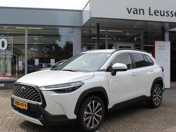 Wit Gebruikt 2024 Toyota Corolla Cross Style SUV | € 34.900 (Eerlijke prijs)