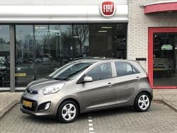 Grijs Gebruikt 2015 Kia Picanto Hatchback | € 7.950 (Iets duurder)