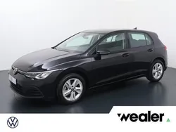 Zwart Gebruikt 2021 VW Golf VIII Life Hatchback | € 20.840 (Eerlijke prijs)