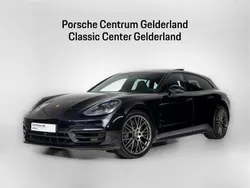Zwart, metallic lak Gebruikt 2022 Porsche Panamera 4 Platinum Edition Sedan | € 99.900 (Super prijs)