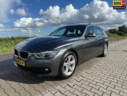 Grijs Gebruikt 2017 BMW 318 Executive Stationwagen | € 13.950 (Eerlijke prijs)