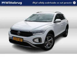 Wit Gebruikt 2023 VW T-Roc Edition SUV | € 24.950 (Eerlijke prijs)