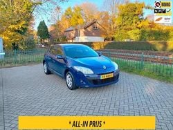 Blauw Gebruikt 2010 Renault Mégane III Authentique Hatchback | € 3.950 (Eerlijke prijs)