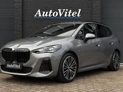 Grijs Gebruikt 2023 BMW 218 Comfort Edition Stationwagen | € 32.445 (Duur)