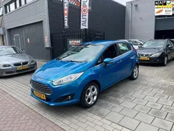 Blauw, metallic lak Gebruikt 2013 Ford Fiesta Titanium Hatchback | € 4.999 (Eerlijke prijs)