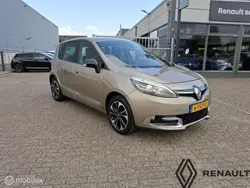 Bruin Gebruikt 2014 Renault Scénic III Bose Edition MPV | € 9.500 (Iets duurder)