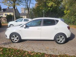 Wit Gebruikt 2010 Seat Ibiza Reference MPV | € 2.300 (Eerlijke prijs)