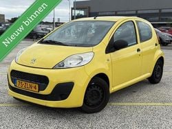 Geel Gebruikt 2013 Peugeot 107 Access Hatchback | € 2.199 (Goede deal)