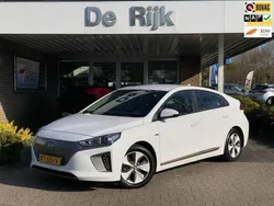 Wit Gebruikt 2016 Hyundai Ioniq Comfort Sedan | € 8.695 (Eerlijke prijs)