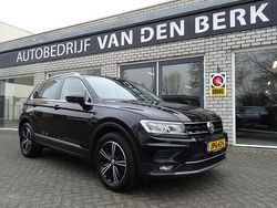 Zwart (metallic) Gebruikt 2019 VW Tiguan Highline SUV | € 24.900 (Goede deal)