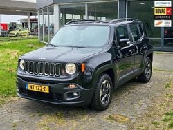 Zwart Gebruikt 2017 Jeep Renegade Longitude SUV | € 15.950 (Eerlijke prijs)