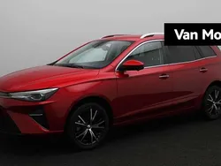 Zwart, metallic lak Nieuw 2025 MG MG5 EV Luxury Stationwagen | € 30.383 (Eerlijke prijs)