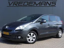 Grijs, metallic lak Gebruikt 2011 Peugeot 5008 MPV | € 1.950 (Super prijs)