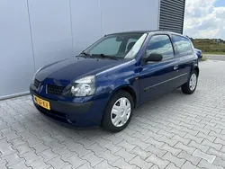 Blauw Gebruikt 2002 Renault Clio II Hatchback | € 2.000 (Goede deal)