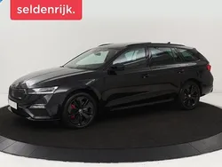 Zwart Gebruikt 2021 Skoda Octavia RS Stationwagen | € 26.700 (Eerlijke prijs)