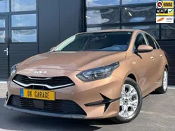 Bruin Gebruikt 2023 Kia Ceed Hatchback | € 18.895 (Goede deal)