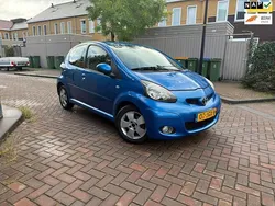 Blauw Gebruikt 2009 Toyota Aygo Hatchback | € 1.950 (Eerlijke prijs)