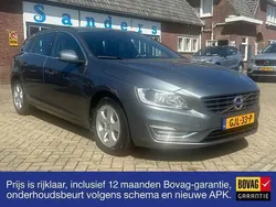 Grijs Gebruikt 2018 Volvo V60 Momentum Stationwagen | € 16.950