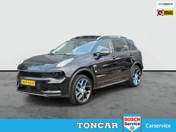 Zwart Gebruikt 2023 Lynk & Co 01 SUV | € 27.385 (Eerlijke prijs)