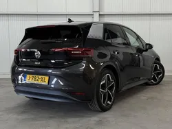 Grijs, metallic lak Gebruikt 2020 VW ID.3 Hatchback | € 16.989 (Eerlijke prijs)