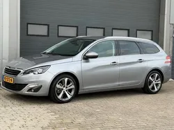Grijs Gebruikt 2016 Peugeot 308 Premium Stationwagen | € 8.945 (Goede deal)