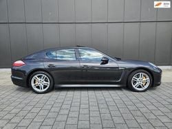 Zwart Gebruikt 2010 Porsche Panamera Sedan | € 25.499 (Eerlijke prijs)