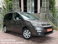 Grijs, metallic lak Gebruikt 2017 Citroën Berlingo Feel MPV | € 12.945 (Eerlijke prijs)