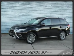 Zwart Gebruikt 2020 Mitsubishi Outlander SUV | € 23.850 (Eerlijke prijs)