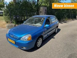 Blauw Gebruikt 2003 Kia Rio Hatchback | € 1.990