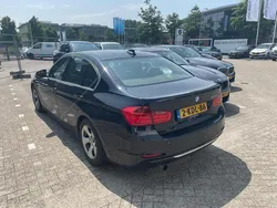Zwart Gebruikt 2013 BMW 320 Efficient Dynamics Sedan | € 8.745 (Goede deal)