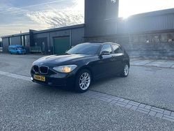 Zwart Gebruikt 2013 BMW 114 Executive Hatchback | € 4.950 (Goede deal)