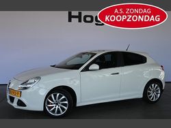 Wit Gebruikt 2012 Alfa Romeo Giulietta Progression Hatchback | € 9.940 (Iets duurder)