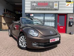 Bruin Gebruikt 2015 VW Beetle Design Cabriolet | € 16.950 (Eerlijke prijs)