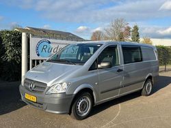 Zilver (metallic) Gebruikt 2011 Mercedes 320 Sedan | € 5.900