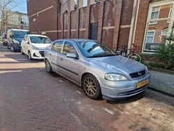Grijs Gebruikt 2000 Opel Astra Club Hatchback | € 1.750 (Iets duurder)