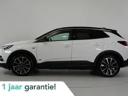 Wit Gebruikt 2020 Opel Grandland X Innovation SUV | € 24.750 (Eerlijke prijs)
