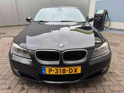 Zwart Gebruikt 2010 BMW 318 Sedan | € 7.450 (Eerlijke prijs)